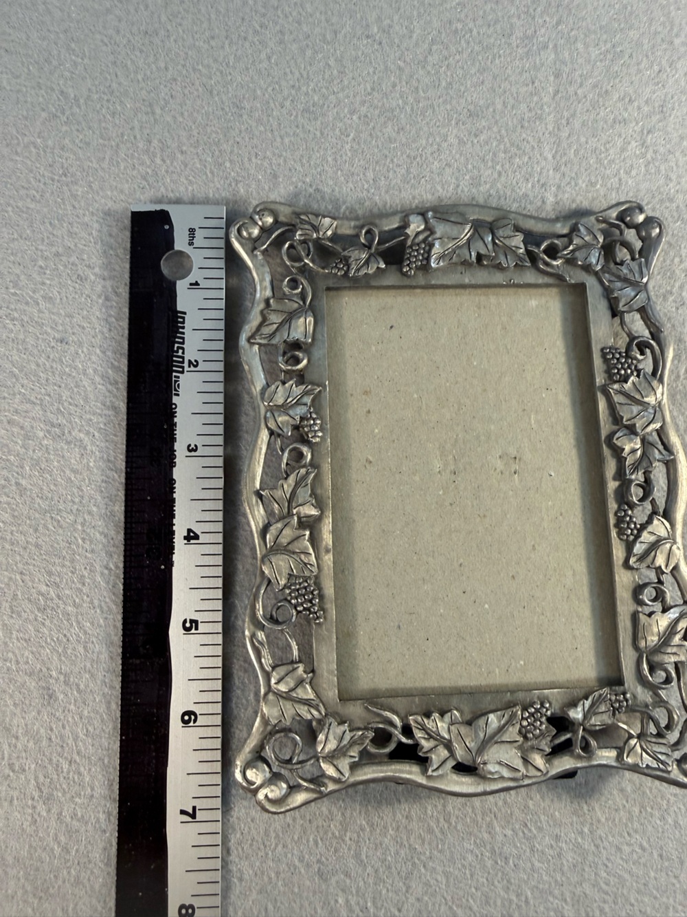 Silver Frane - Picture 2 of 4